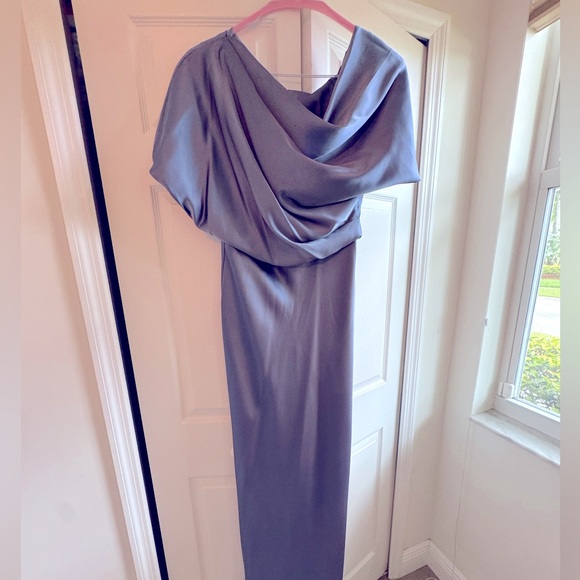 Amsale Off Shoulder Evening Gown in near perfect condition. - Picture 6 of 7